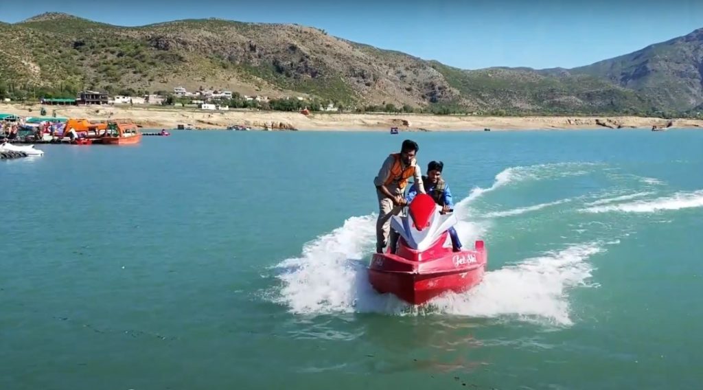 Jet-Sking-at-Khanpur-Dam-1024×568